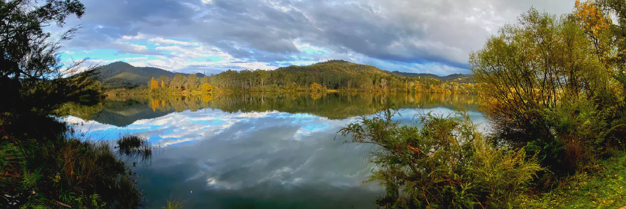 Panorama of Eildon Pondage in April 2022