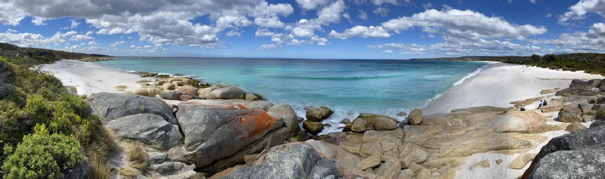 Hitching a ride to the Bay of Fires